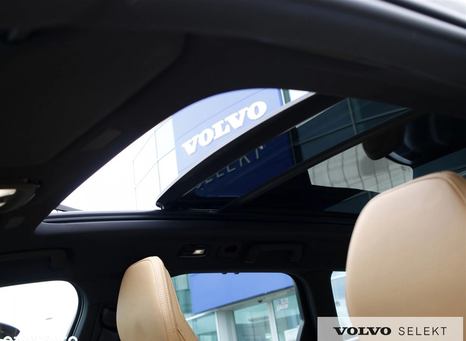 Volvo V90 Cross Country cena 325000 przebieg: 14000, rok produkcji 2023 z Tychy małe 704